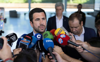 Chủ tịch của Real Madrid lần đầu có đối thủ