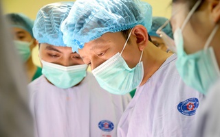 Tưởng nhiệt miệng, người đàn ông trẻ phát hiện ung thư lưỡi