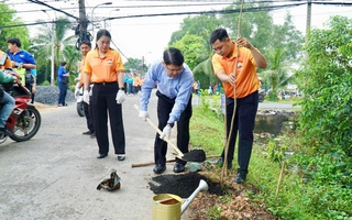 Xã Bình Chánh, TPHCM: Người dân hào hứng hưởng ứng Tết trồng cây