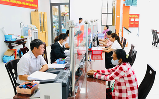 Xây dựng đội ngũ cán bộ cơ sở ngang tầm nhiệm vụ
