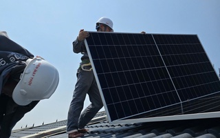 Ngành điện TPHCM hướng dẫn thủ tục lắp điện mặt trời mái nhà