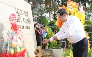 Chủ tịch Quốc hội dâng hương tại Di tích "Địa điểm Dinh Quận Hóc Môn", TPHCM