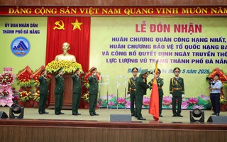Hai huân chương cao quý được trao tặng cho lực lượng vũ trang TP Đà Nẵng