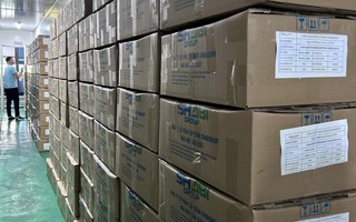 Triệt phá cơ sở quy mô lớn làm giả hơn 10.000 chai dung dịch vệ sinh phụ nữ