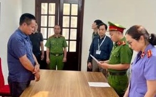 Bắt một cựu cán bộ địa chính