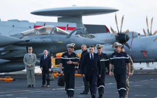 Nhóm tác chiến tàu sân bay Pháp Charles de Gaulle tiến đến eo biển Hormuz