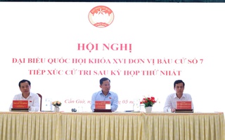 Cử tri Cần Giờ "nóng" chuyện nước sạch, đất đai