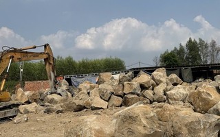 Dấu hiệu vi phạm pháp luật của 2 cơ sở đá mỹ nghệ ở TP Đồng Nai