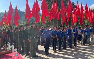 CUỘC THI VIẾT VỀ CHỦ QUYỀN QUỐC GIA: Sắc đỏ giữa đại ngàn