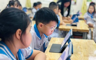 Trường tiểu học tổ chức “lớp học thông minh”, thu hơn 10 triệu đồng/phụ huynh