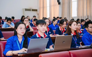 Hơn 1.000 bài thi chính luận về bảo vệ nền tảng tư tưởng của Đảng