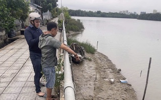 TPHCM: Đang uống cà phê thì bị công an ập vào bắt