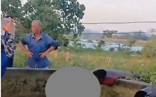 Đang tắm, nam sinh bị hút vào hệ thống bơm nước mắc kẹt tử vong