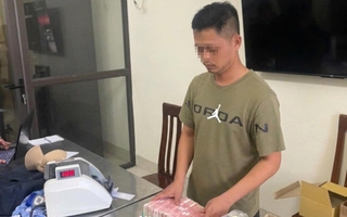 Khởi tố vụ án chủ tàu cá vận chuyển trái phép hơn 47 vạn Nhân dân tệ qua biên giới