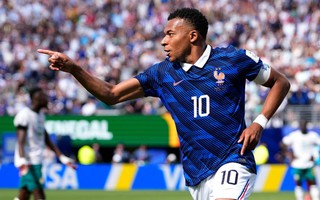Mbappe lập cú đúp, tuyển Pháp vượt qua Senegal sau hiệp một đầy khó nhọc