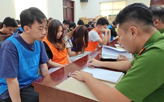 Khi giấc mơ trở thành món hàng