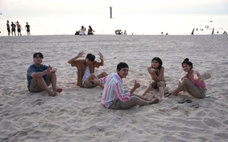 Chủ nhân hit trăm triệu view "Ánh sao và bầu trời" T.R.I trở lại