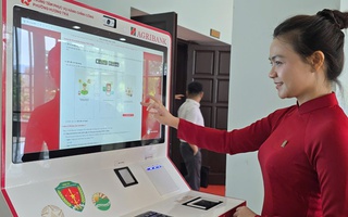 Đà Nẵng ra mắt 11 trạm dịch vụ công số ứng dụng AI