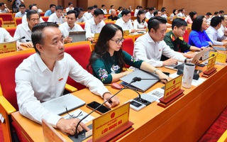 Bí thư chi bộ, trưởng thôn/tổ trưởng dân phố ở Hà Nội hưởng phụ cấp tới 2,8 lần mức lương cơ sở