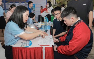 BẢO HIỂM THẤT NGHIỆP: Một chính sách, hai giá trị