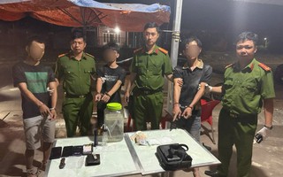Kiểm tra một khách sạn, Công an TPHCM phối hợp bắt giữ 30 người