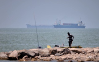 Chiến sự Trung Đông ngày 26-6: Iran cáo buộc máy bay Israel xâm nhập, 3 tàu bị chặn ở Hormuz
