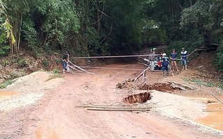 Tạm ngưng lưu thông qua cầu tạm sông Mã Đà, TP Đồng Nai