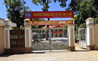 Chấm dứt hợp đồng với thầy giáo để lộ đề thi môn Tiếng Anh