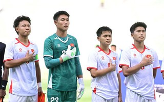 U19 Việt Nam thua đau Indonesia phút bù giờ, thấp thỏm chờ vé bán kết
