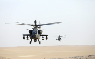 Mỹ "trút" không kích đáp trả vụ rơi trực thăng Apache, Iran cảnh báo gắt