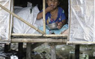 Thế giới gia tăng áp lực buộc Myanmar nhận cứu trợ