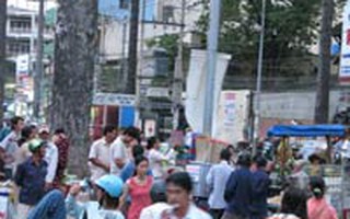 Không thể chào thua vô lý như vậy