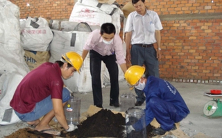 Thấy gì khi khai quật hiện trường?