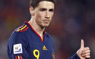 “Trùm” Chelsea xem World Cup “săn” Torres