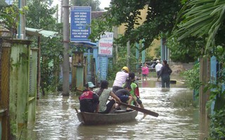 Quảng Nam chìm trong biển nước