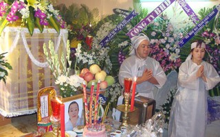 Nghệ sĩ Kim Ngọc vẫn chờ con