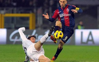 “Người cũ” Marco Di Vaio “hạ nhục” Juventus