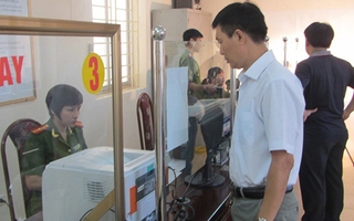 Hai bộ “giành” cấp mã số công dân