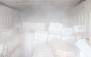Phát hiện gần 14 tấn thịt thối bao bì Trung Quốc