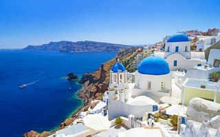 Trong thế giới độc nhất vô nhị của Santorini