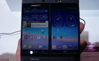 Medias W, chiếc smartphone độc đáo màn hình kép