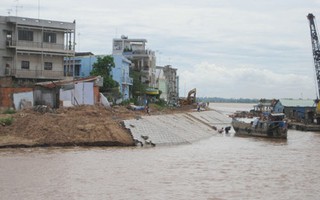 ĐBSCL càng chống càng lở: Tiền tỉ trôi theo hà bá