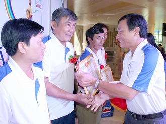 Quy Định Màu Áo Đồng Phục Cán Bộ, Đoàn Viên Công Đoàn - Báo Người Lao Động