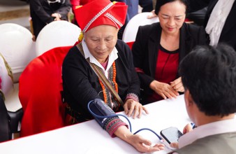KingSport tiếp tục trao tặng 1 triệu máy đo huyết áp và sứ mệnh vì một Việt Nam khỏe mạnh