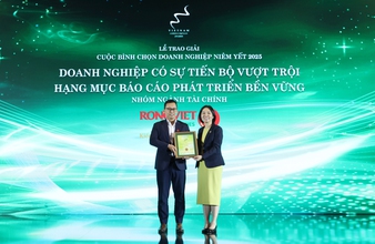Chứng khoán Rồng Việt nhận cú đúp giải thưởng tại Cuộc bình chọn Doanh nghiệp niêm yết 2025