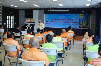 VWS tăng cường kiến thức phòng bệnh mùa nắng nóng cho người lao động
