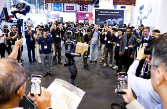 Người máy “Make in Vietnam” của VinRobotics tỏa sáng tại hai sân khấu công nghệ hàng đầu thế giới