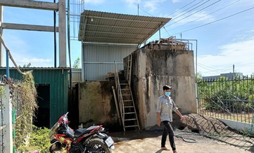 Chậm chuyển giao nhà máy nước, dân "khát khô"