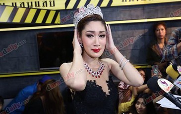 Á hậu Hoàn vũ Thái Lan từ chối trả vương miện