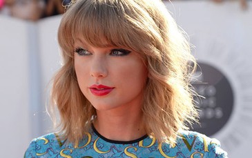 Taylor Swift lập kỷ lục bán đĩa